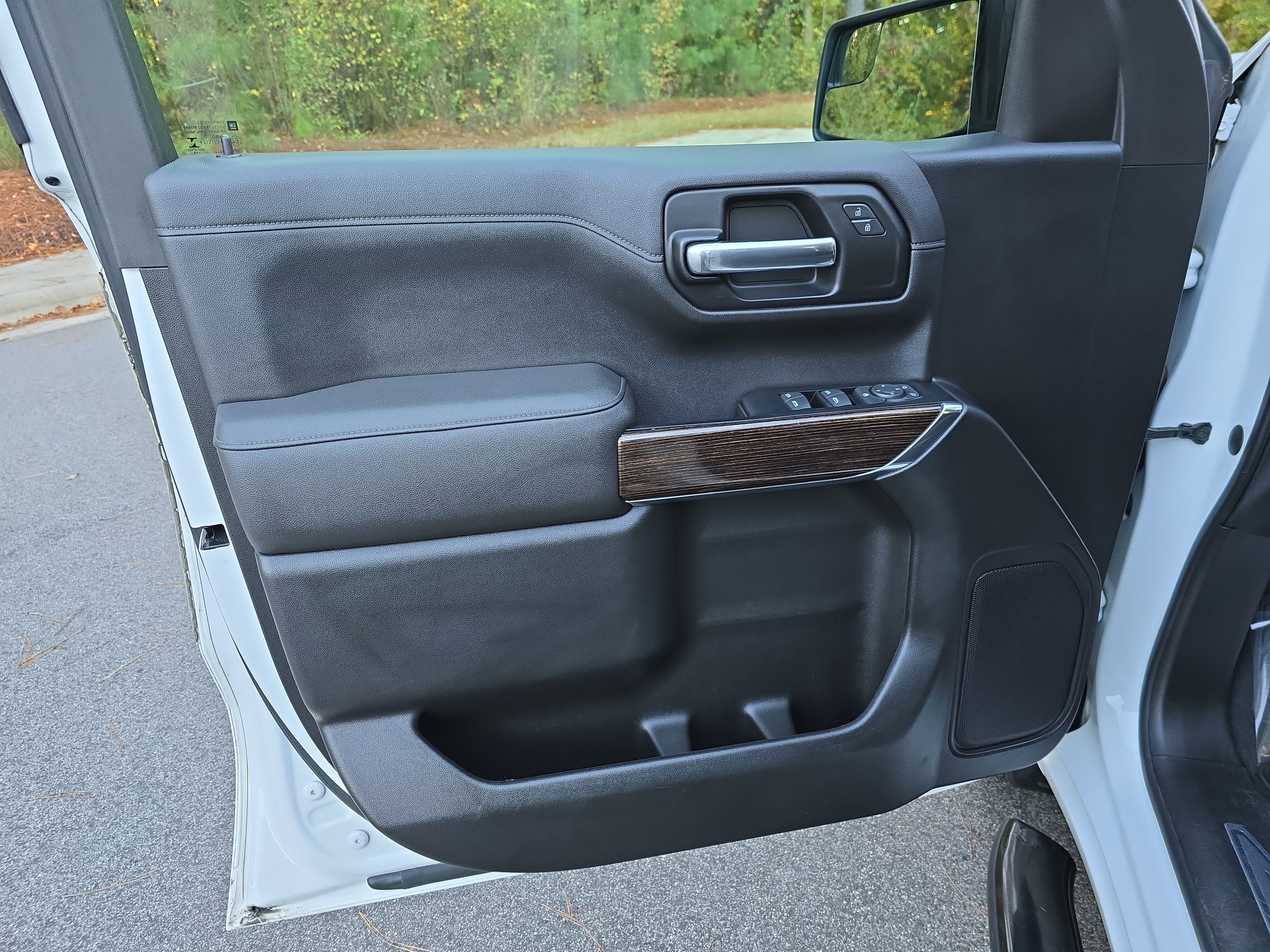 Used 2019 GMC Sierra 1500 Elevation w/ Elevation Value Package image 28