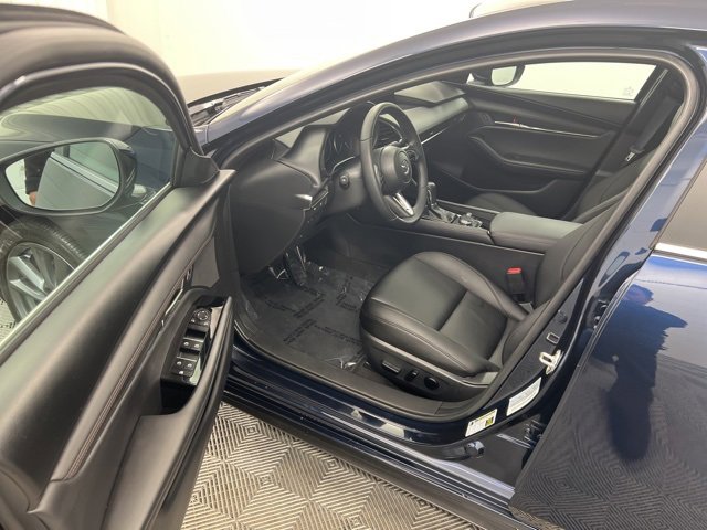 Used 2025 MAZDA MAZDA3 s image 12