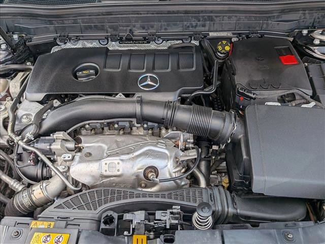 Used 2023 Mercedes-Benz GLB 250 4MATIC image 26