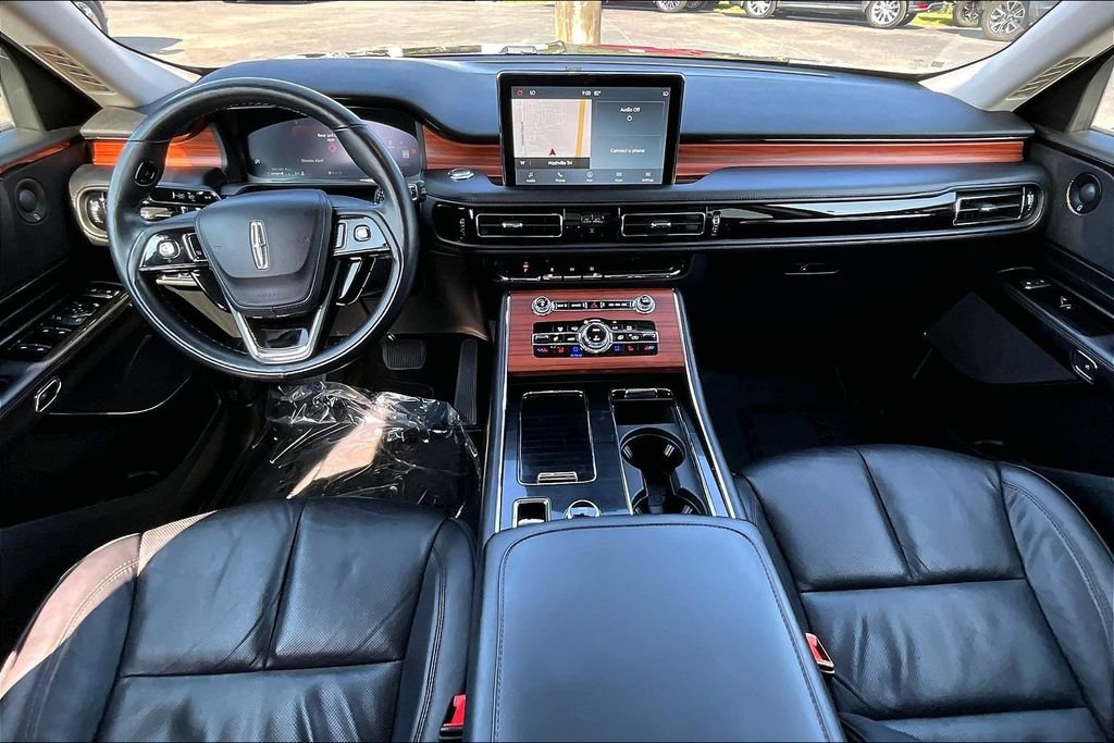 Used 2024 Lincoln Aviator Reserve AWD/4WD image 9