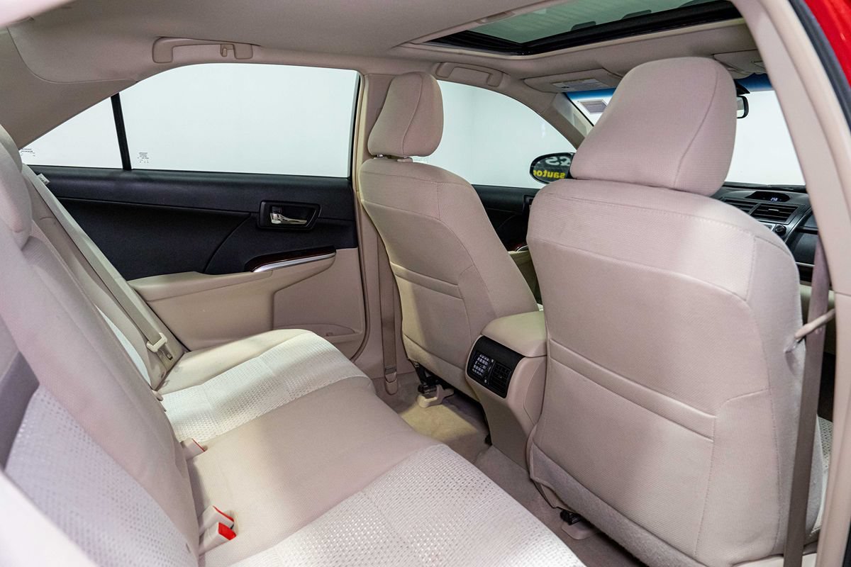 Used 2013 Toyota Camry XLE FWD image 17