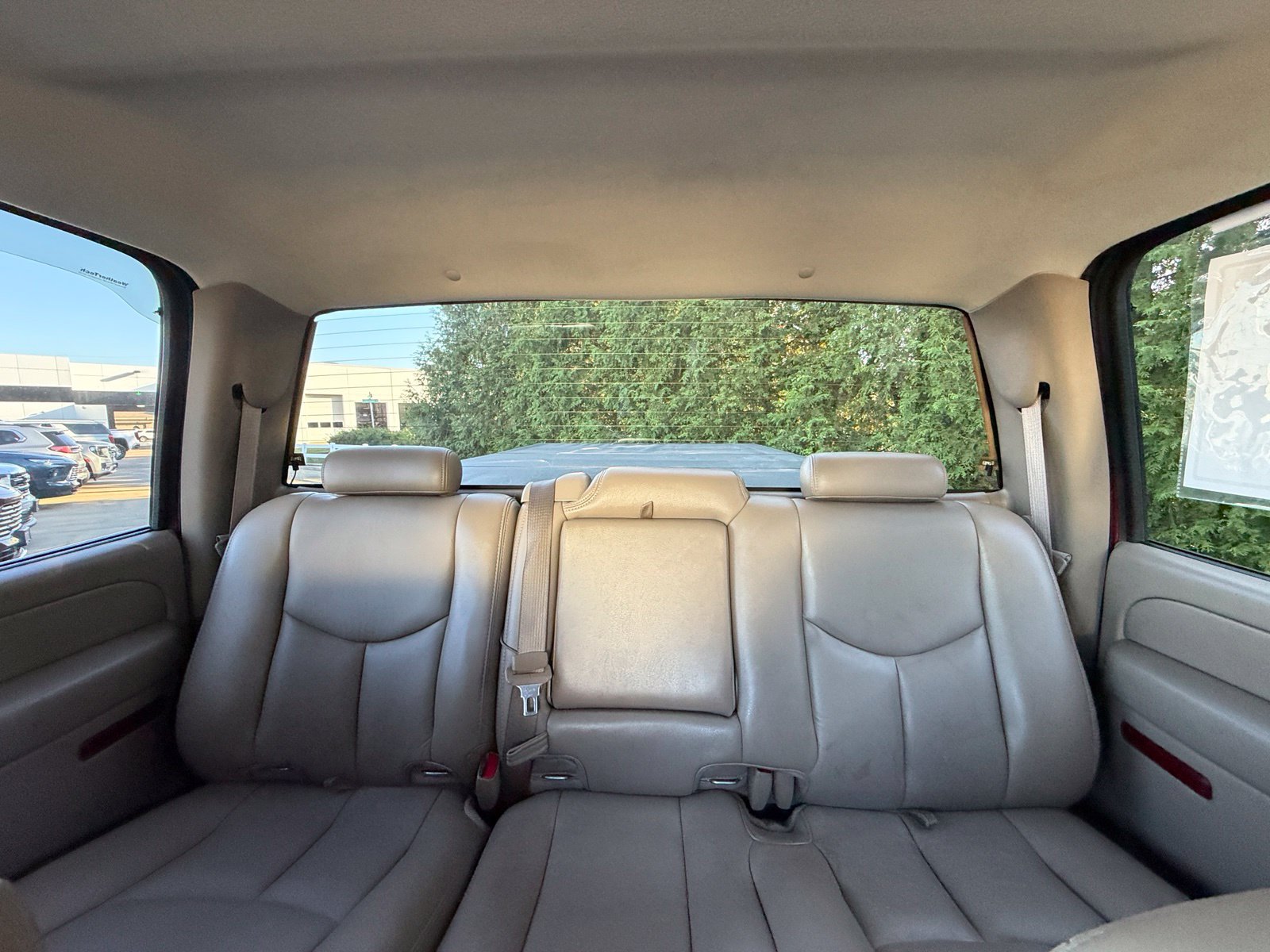 Used 2005 GMC Sierra 3500 SLT w/ Heavy-Duty Power Package RWD image 3