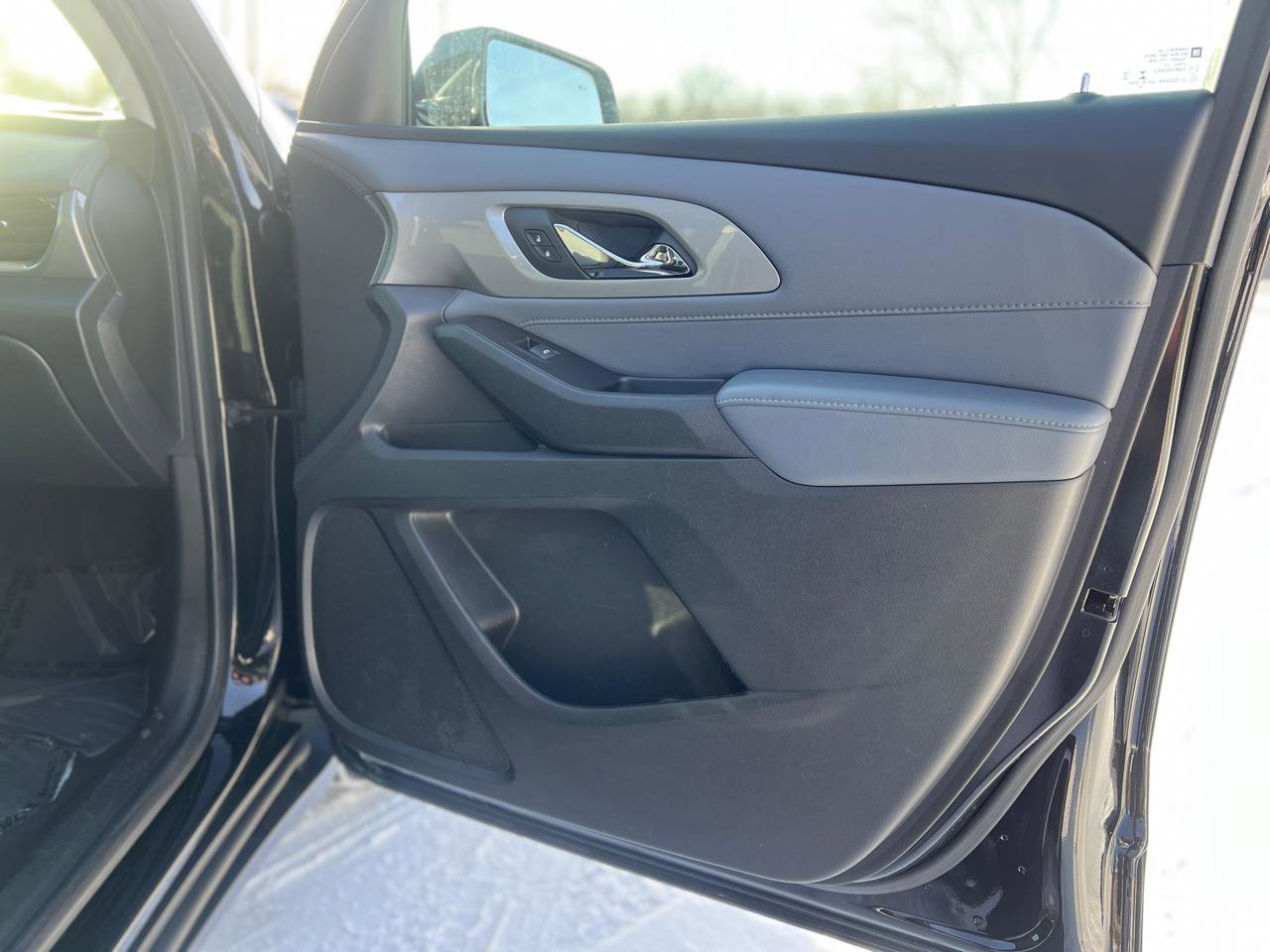 Used 2020 Chevrolet Traverse LT w/ LPO, Cargo Package image 43