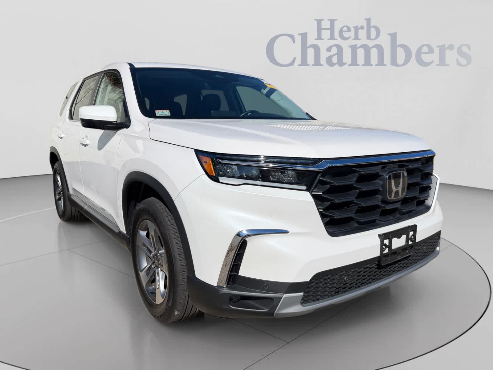 Used 2025 Honda Pilot EX-L image 7