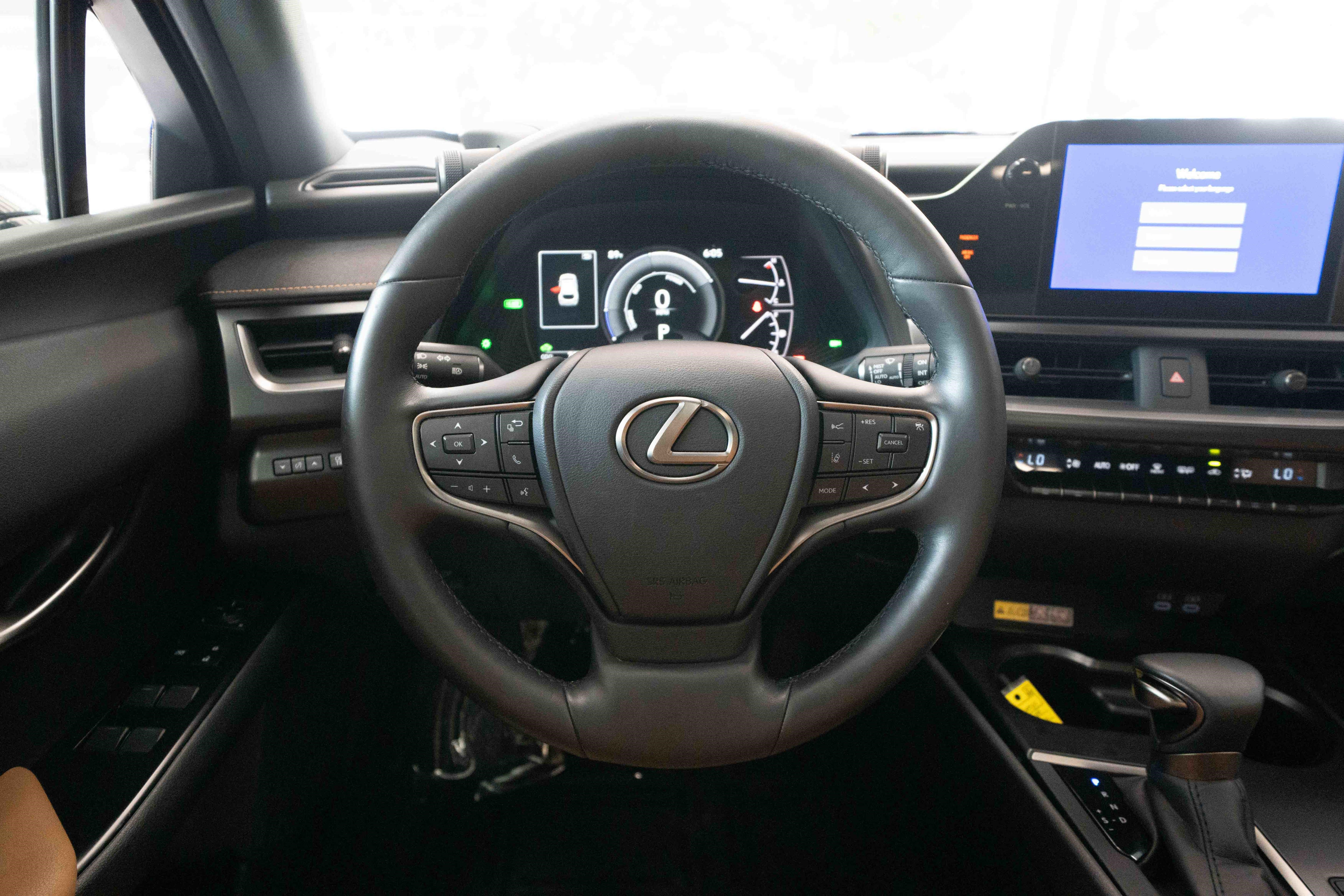 Used 2024 Lexus UX 250h AWD w/ Premium Package image 21