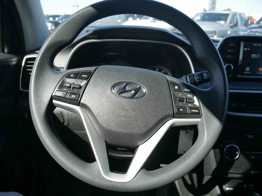 Used 2020 Hyundai Tucson SE w/ Winter Weather Package image 37