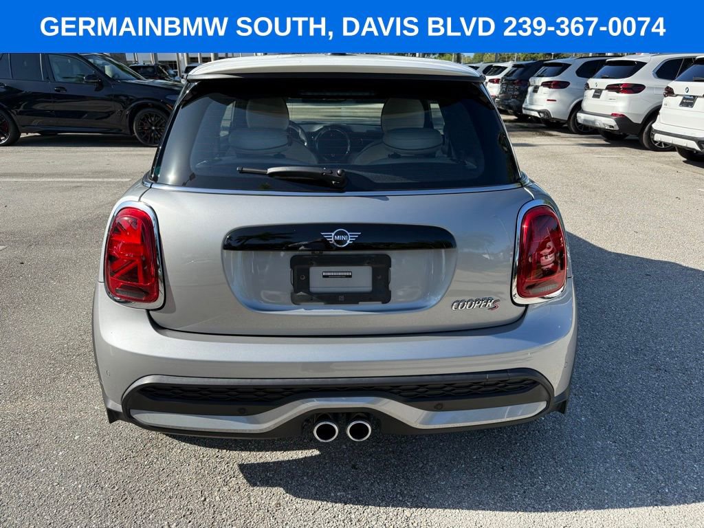 Used 2023 MINI Cooper S w/ Signature Upholstery Package FWD image 8