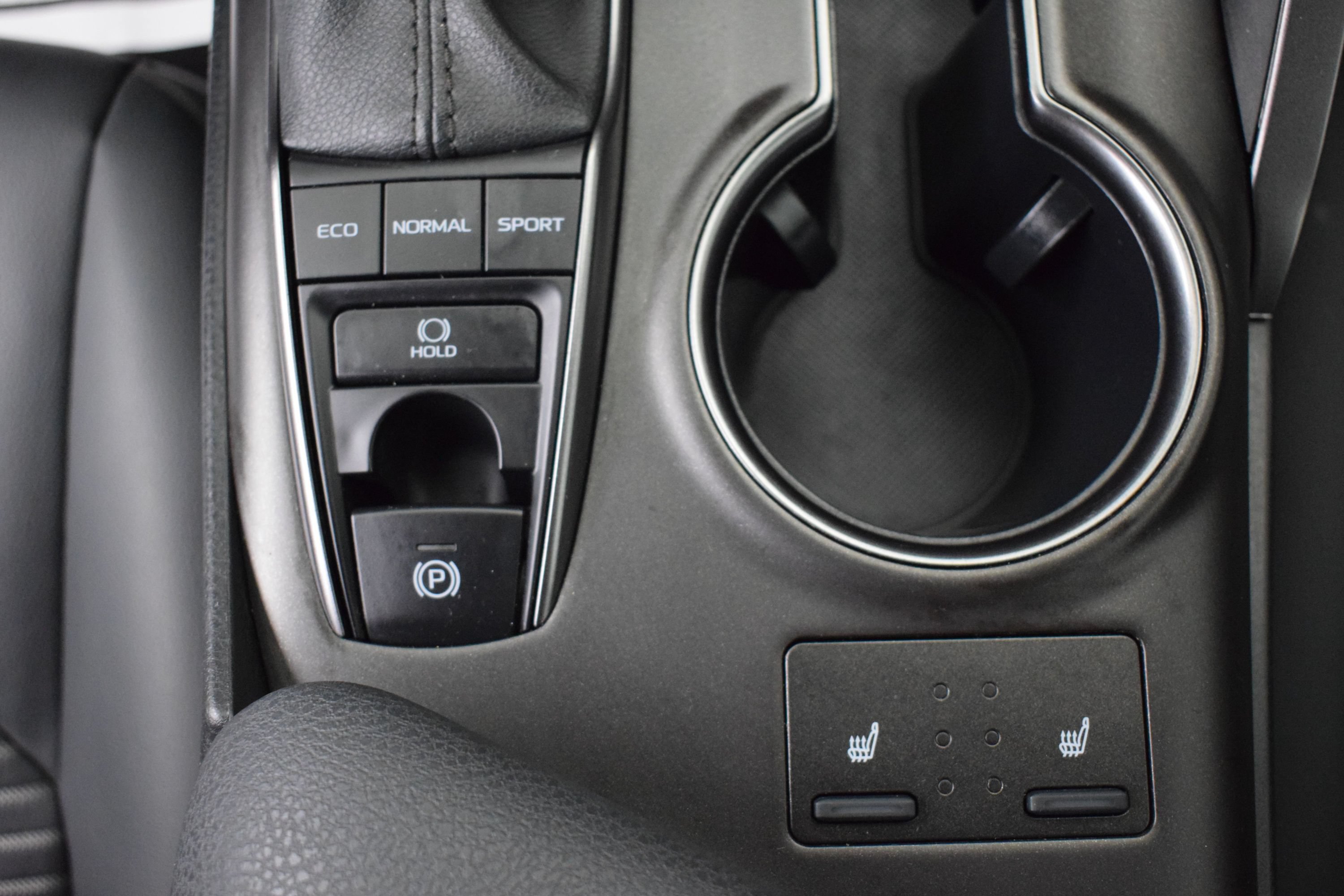 Used 2024 Toyota Camry SE w/ Cold Weather Package AWD/4WD image 16