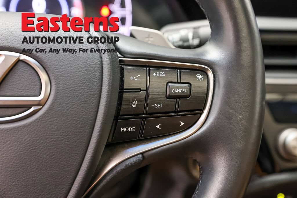 Used 2022 Lexus ES 350 w/ Premium Package FWD image 16