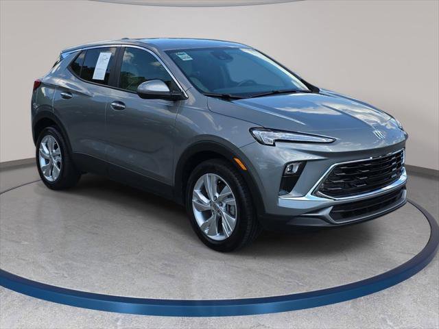 Used 2024 Buick Encore GX Preferred image 3