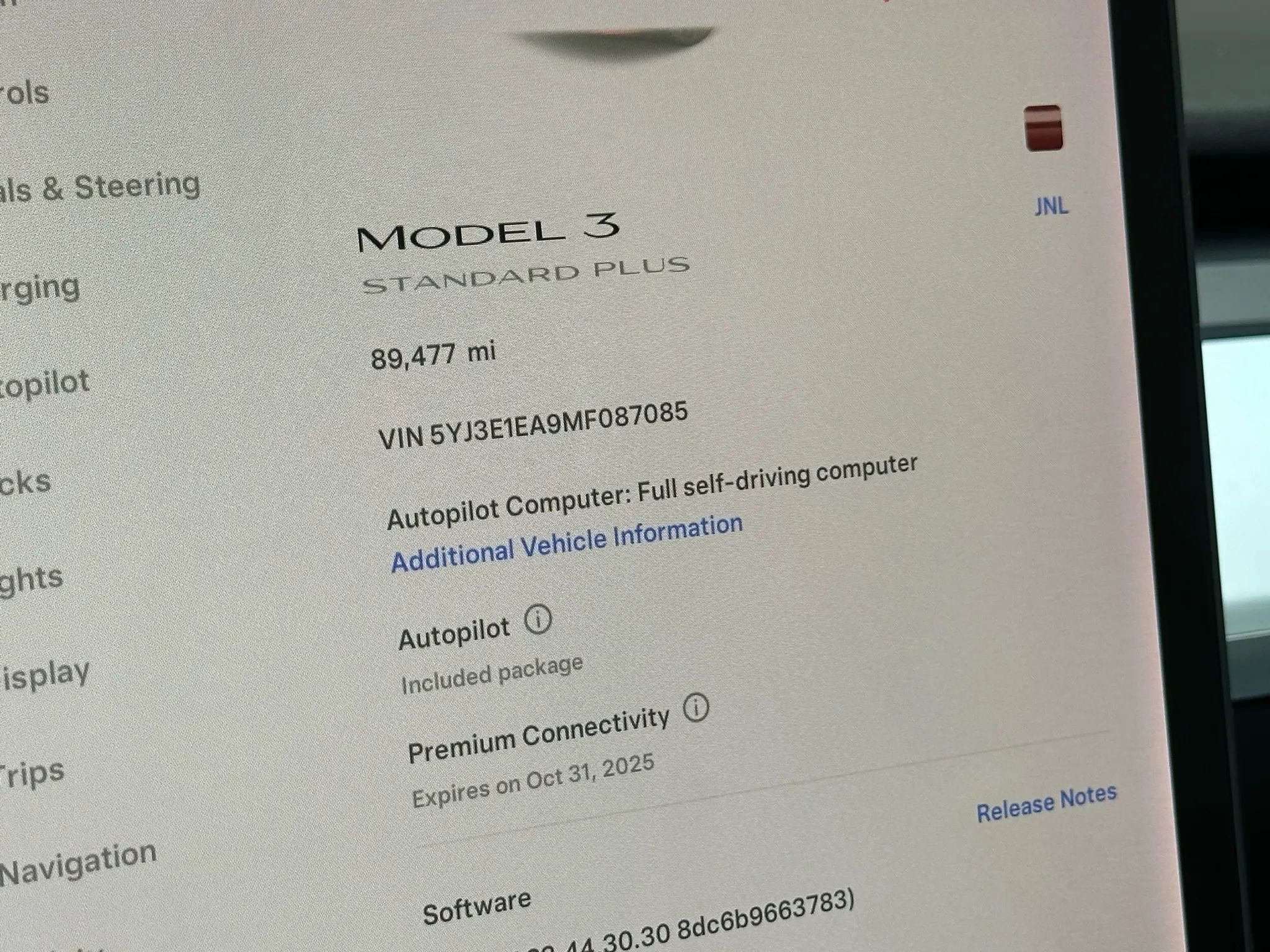 Used 2021 Tesla Model 3 Standard Range Plus image 32