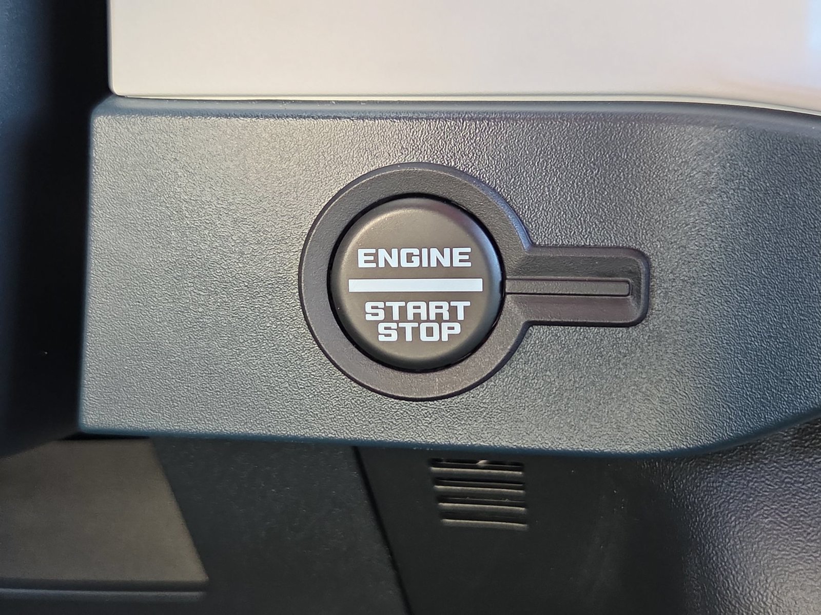 Used 2025 Ford Bronco Heritage Edition AWD/4WD image 17