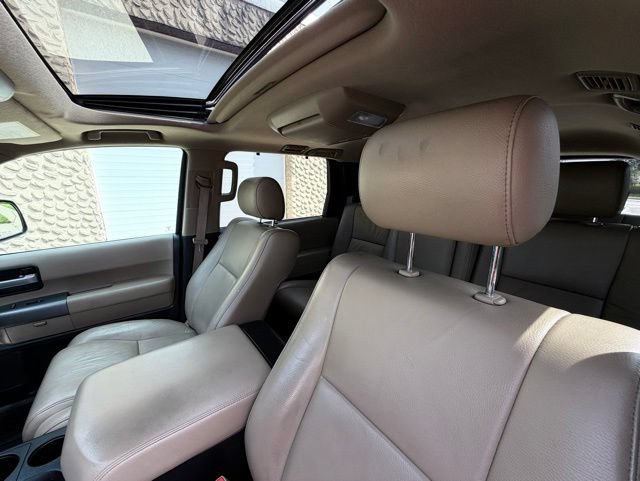 Used 2016 Toyota Sequoia Limited w/ Safety & Convenience Package AWD/4WD image 15