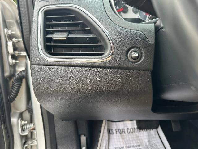 Used 2012 Chrysler 200 Limited image 23