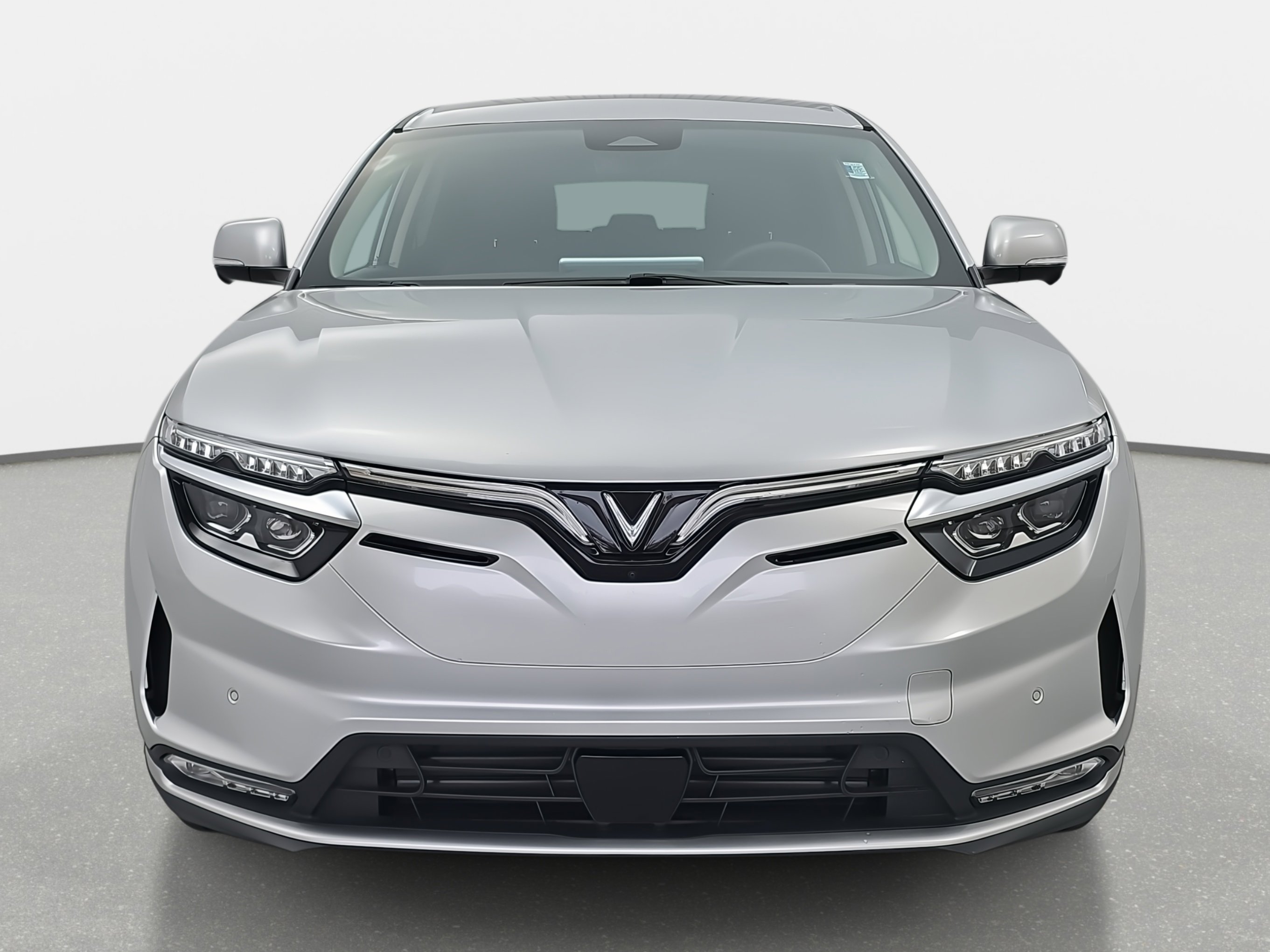 New 2025 VinFast VF 8 Eco image 2