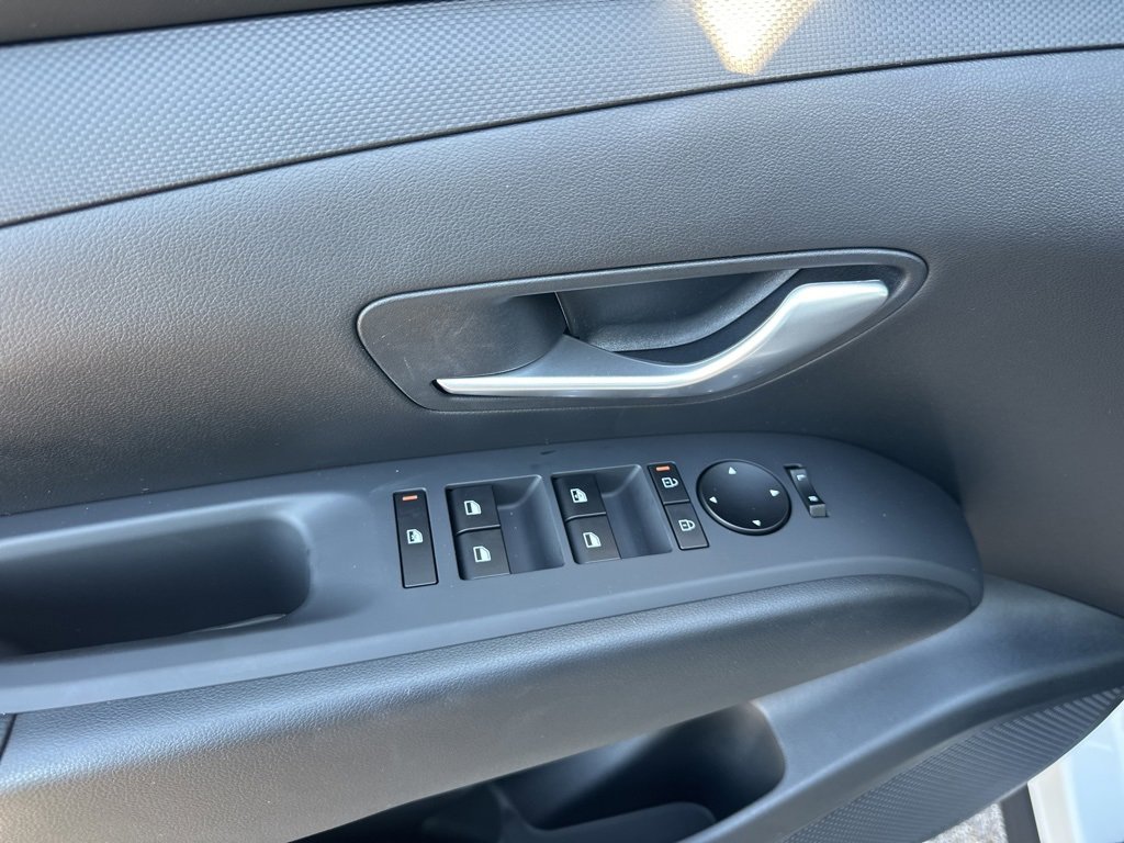 New 2026 Hyundai Tucson SE image 23