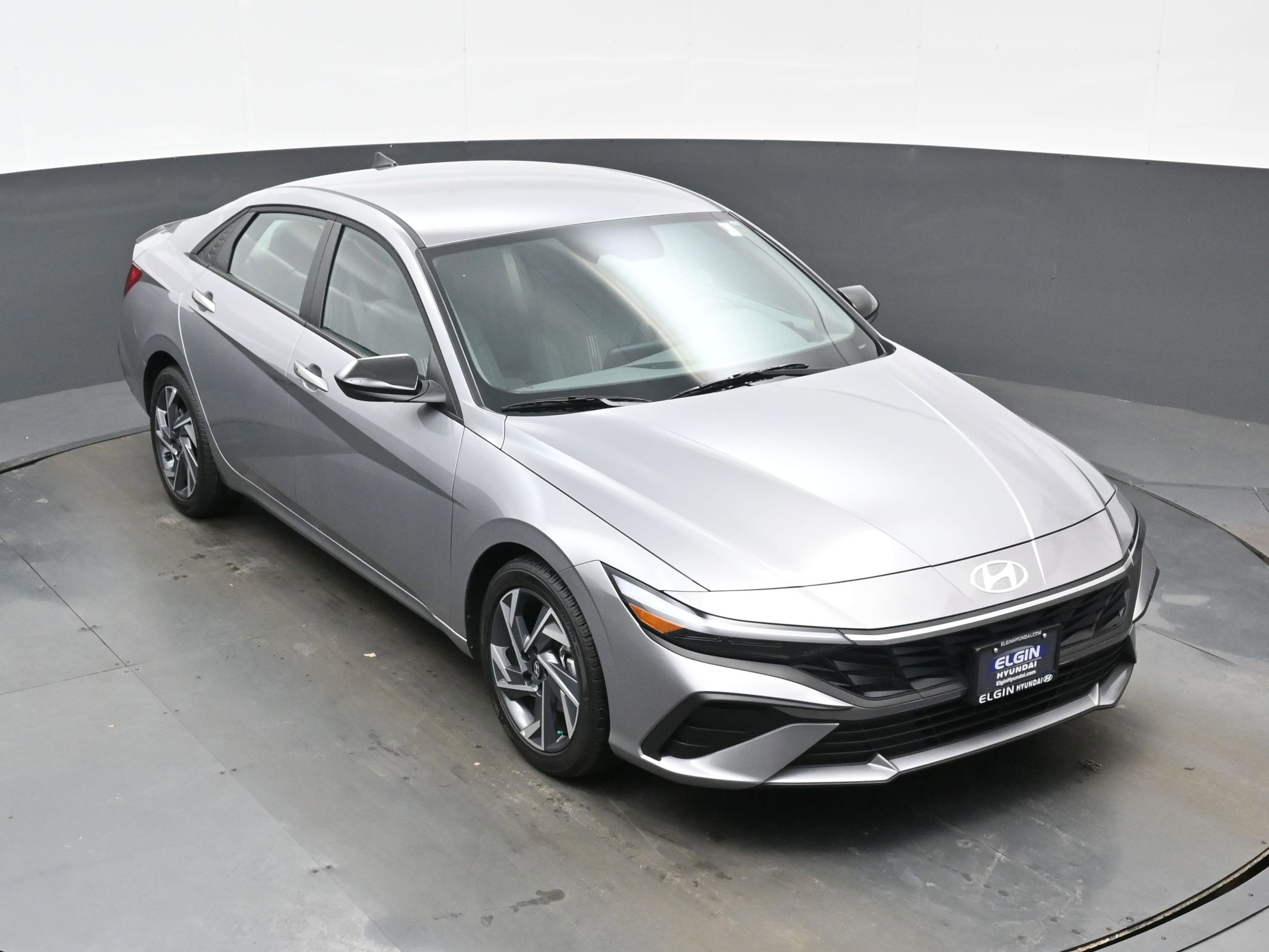 Certified 2025 Hyundai Elantra Sport image 38