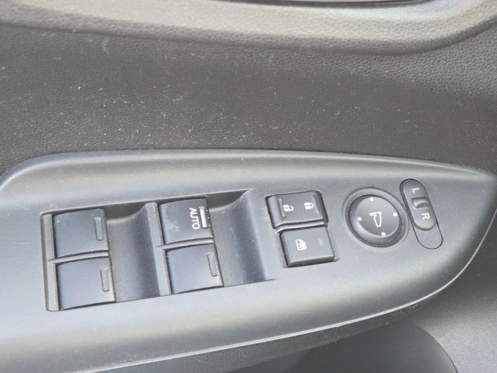 Used 2016 Honda Fit EX image 28