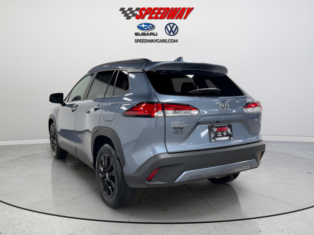 Used 2024 Toyota Corolla Cross LE image 5