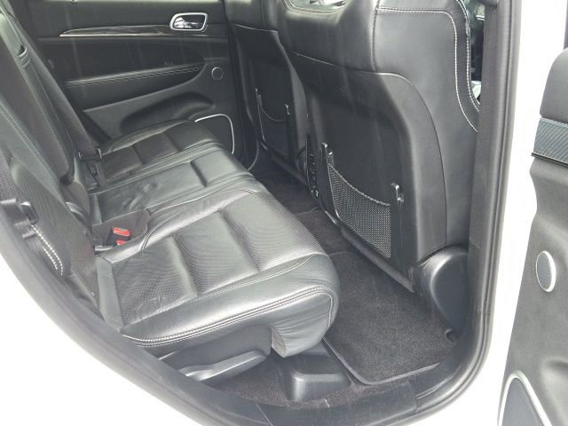 Used 2016 Jeep Grand Cherokee SRT AWD/4WD image 10
