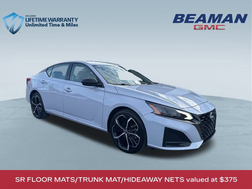Used 2024 Nissan Altima 2.5 SR