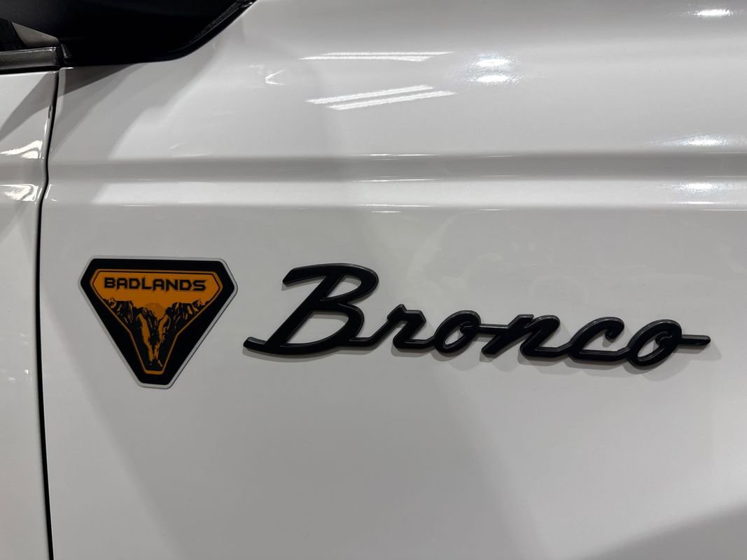 Used 2023 Ford Bronco Badlands image 80