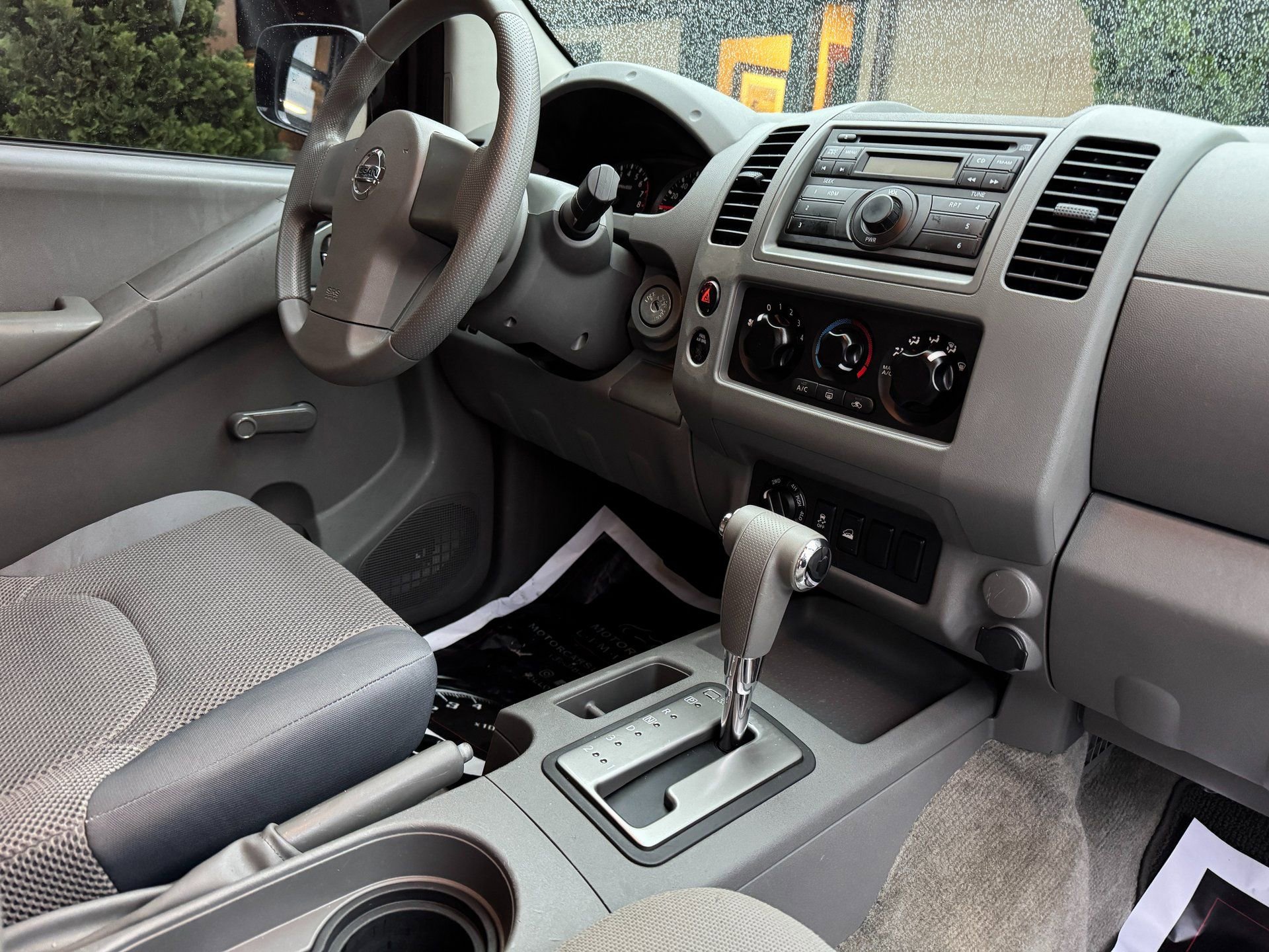 Used 2012 Nissan Frontier S image 26