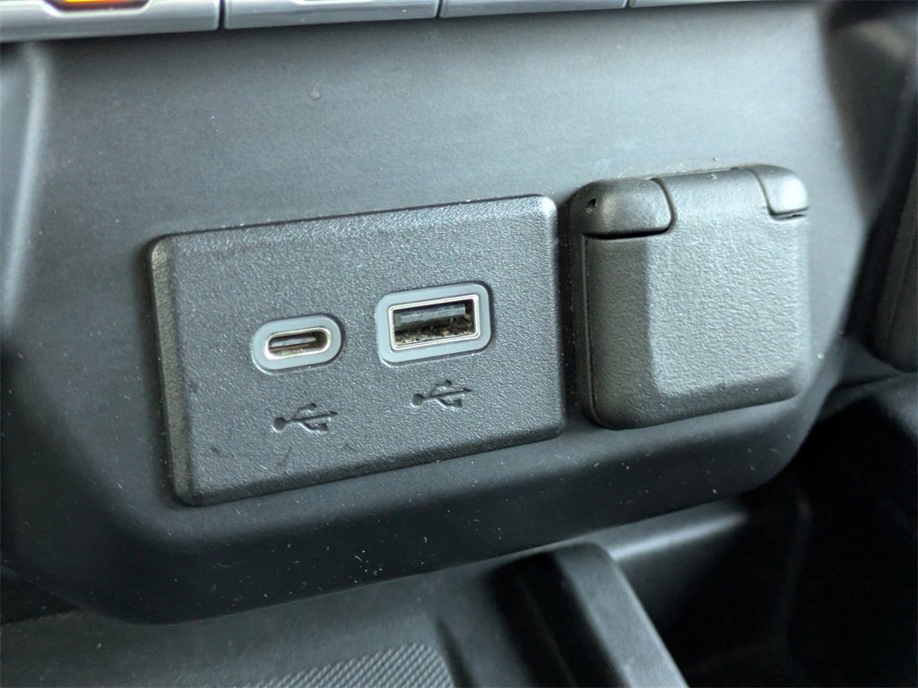 Used 2023 GMC Sierra 3500 Denali image 24