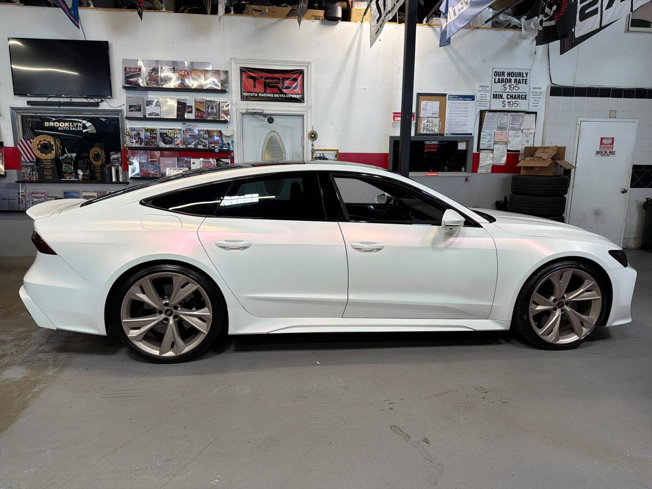Used 2023 Audi RS 7 Sportback AWD/4WD image 4