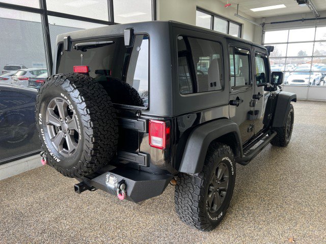 Used 2013 Jeep Wrangler Unlimited Sport image 2