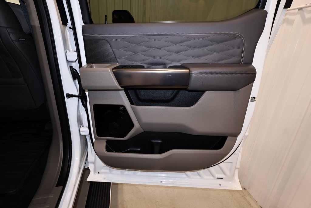 Certified 2026 Ford F350 Platinum w/ Platinum Plus Package image 18