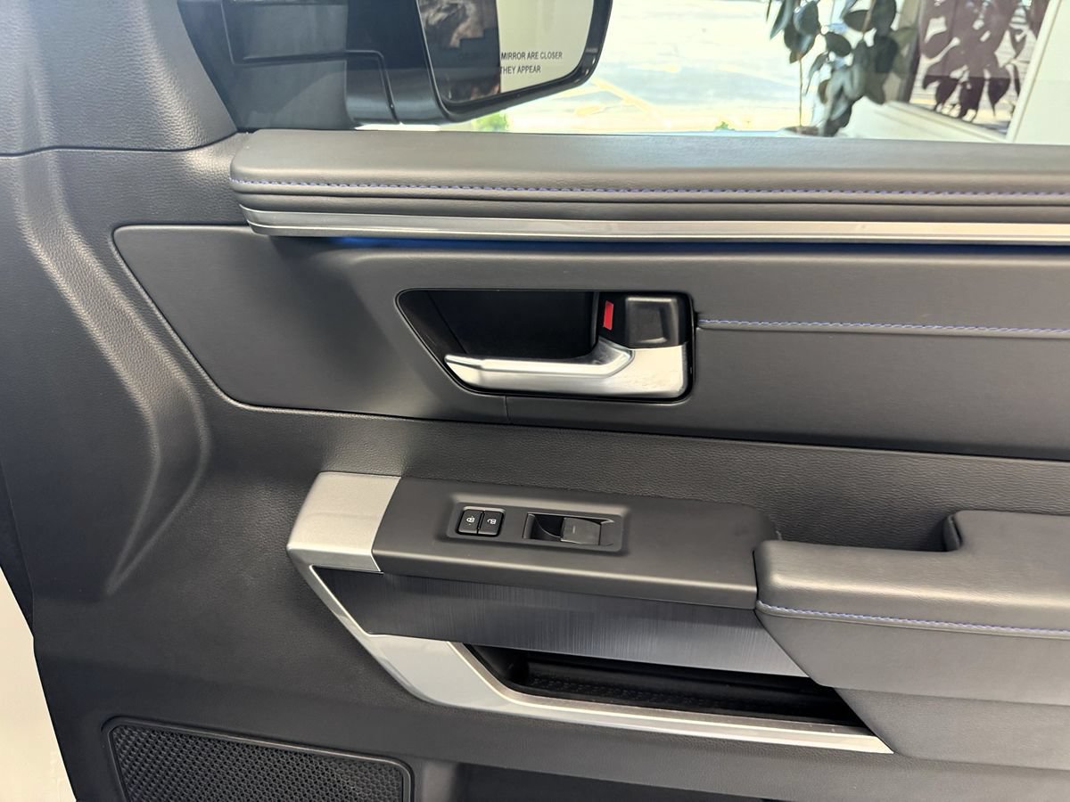 Used 2024 Toyota Sequoia Platinum AWD/4WD image 15