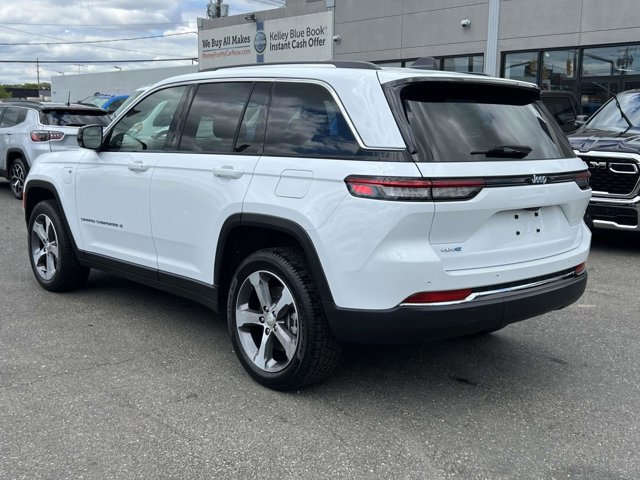 Used 2023 Jeep Grand Cherokee 4WD 4xe image 6