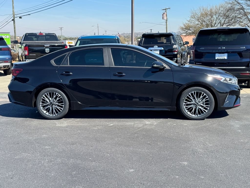 Certified 2023 Kia Forte GT-Line image 2