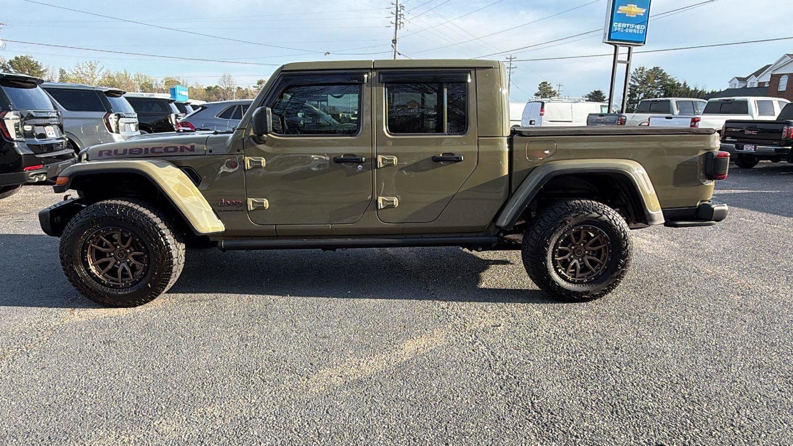 Used 2025 Jeep Gladiator Rubicon AWD/4WD image 8