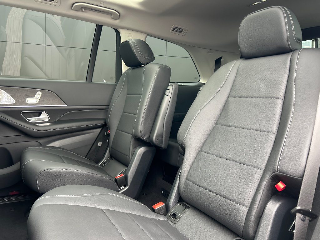 New 2026 Mercedes-Benz GLS 450 4MATIC image 26