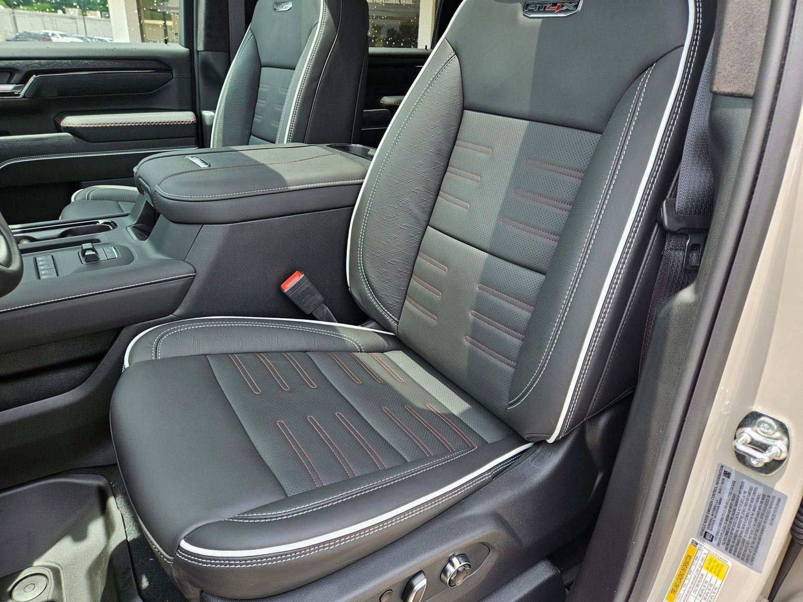 New 2026 GMC Sierra 2500 AT4X AWD/4WD image 21