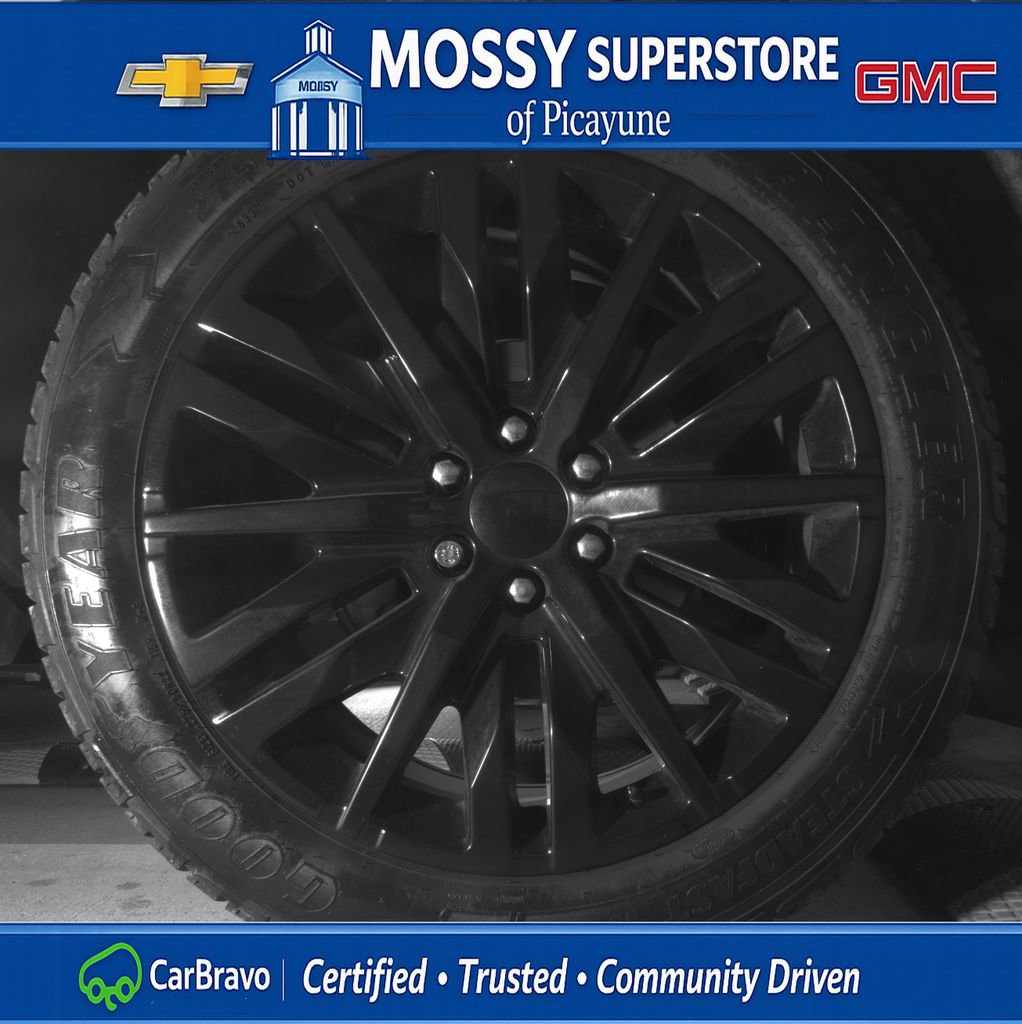 Certified 2021 GMC Yukon Denali w/ Denali Premium Package RWD image 13