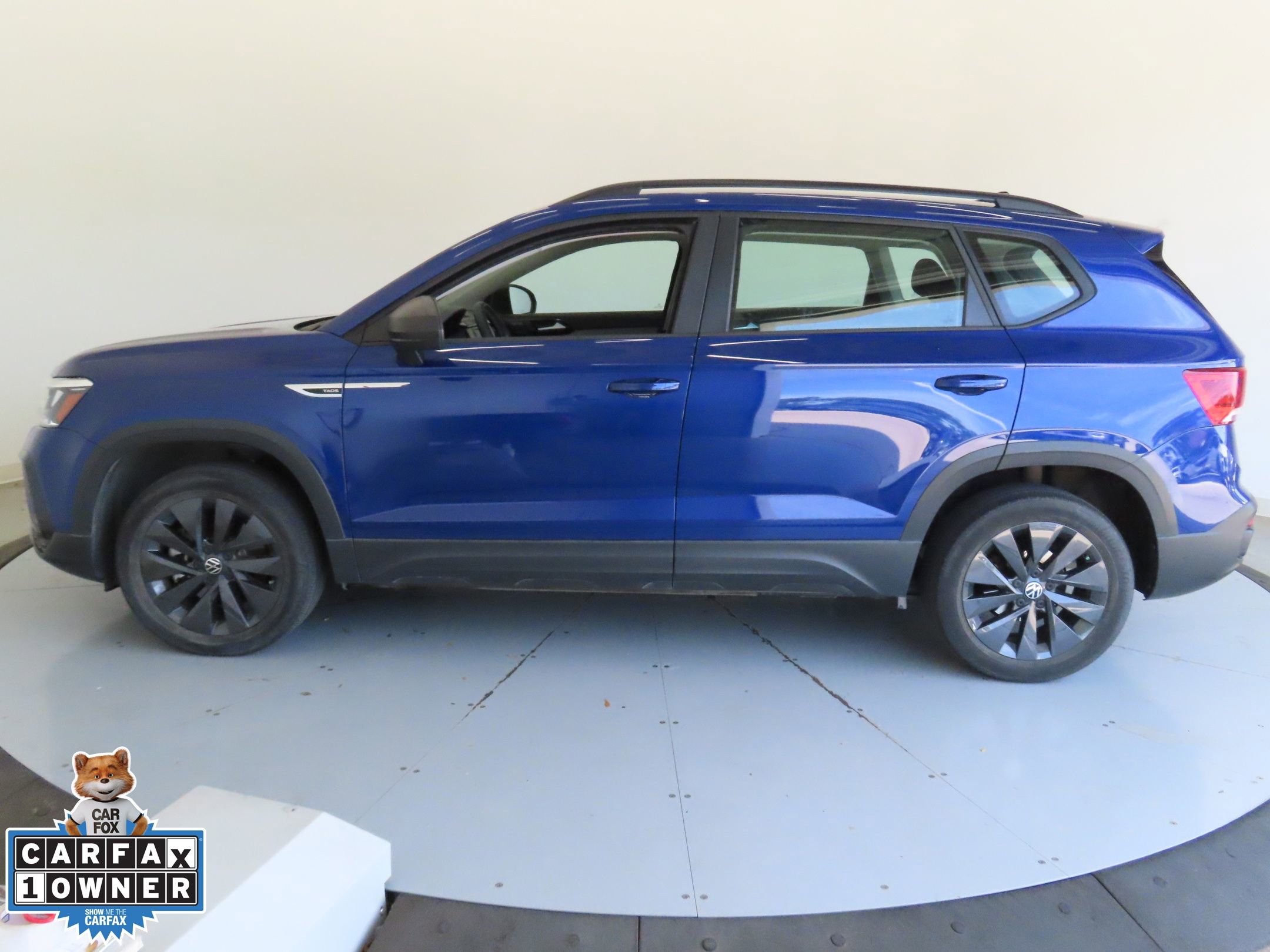 Used 2023 Volkswagen Taos S FWD image 8