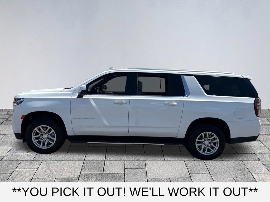 Used 2024 Chevrolet Suburban LT RWD image 4