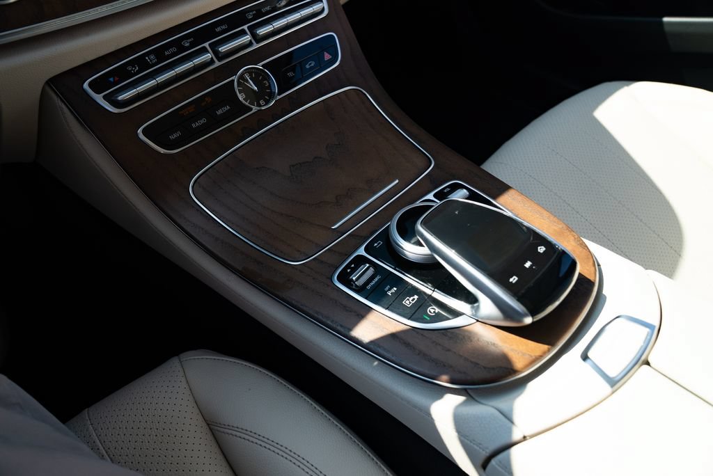 Used 2019 Mercedes-Benz E 300 image 16