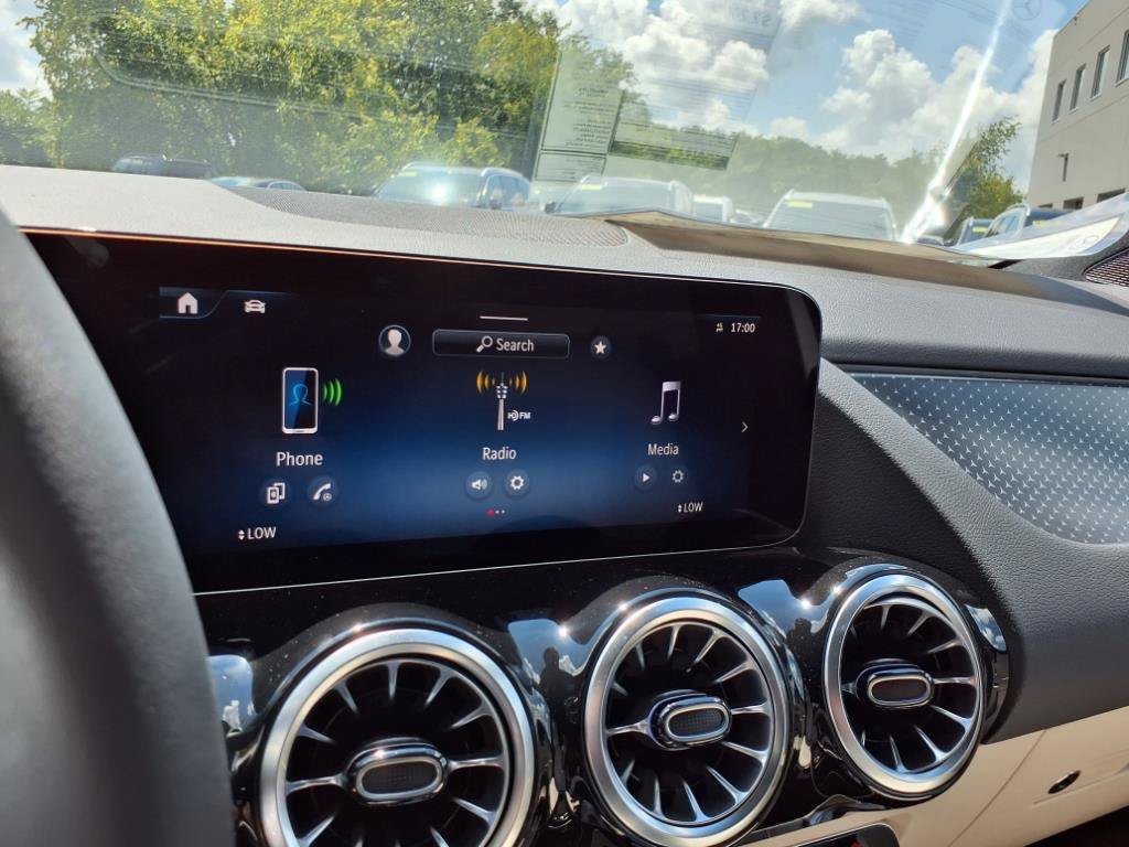 Certified 2026 Mercedes-Benz GLA 250 4MATIC image 19