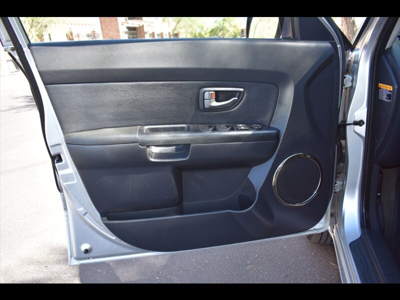 Used 2010 Kia Soul + FWD image 16