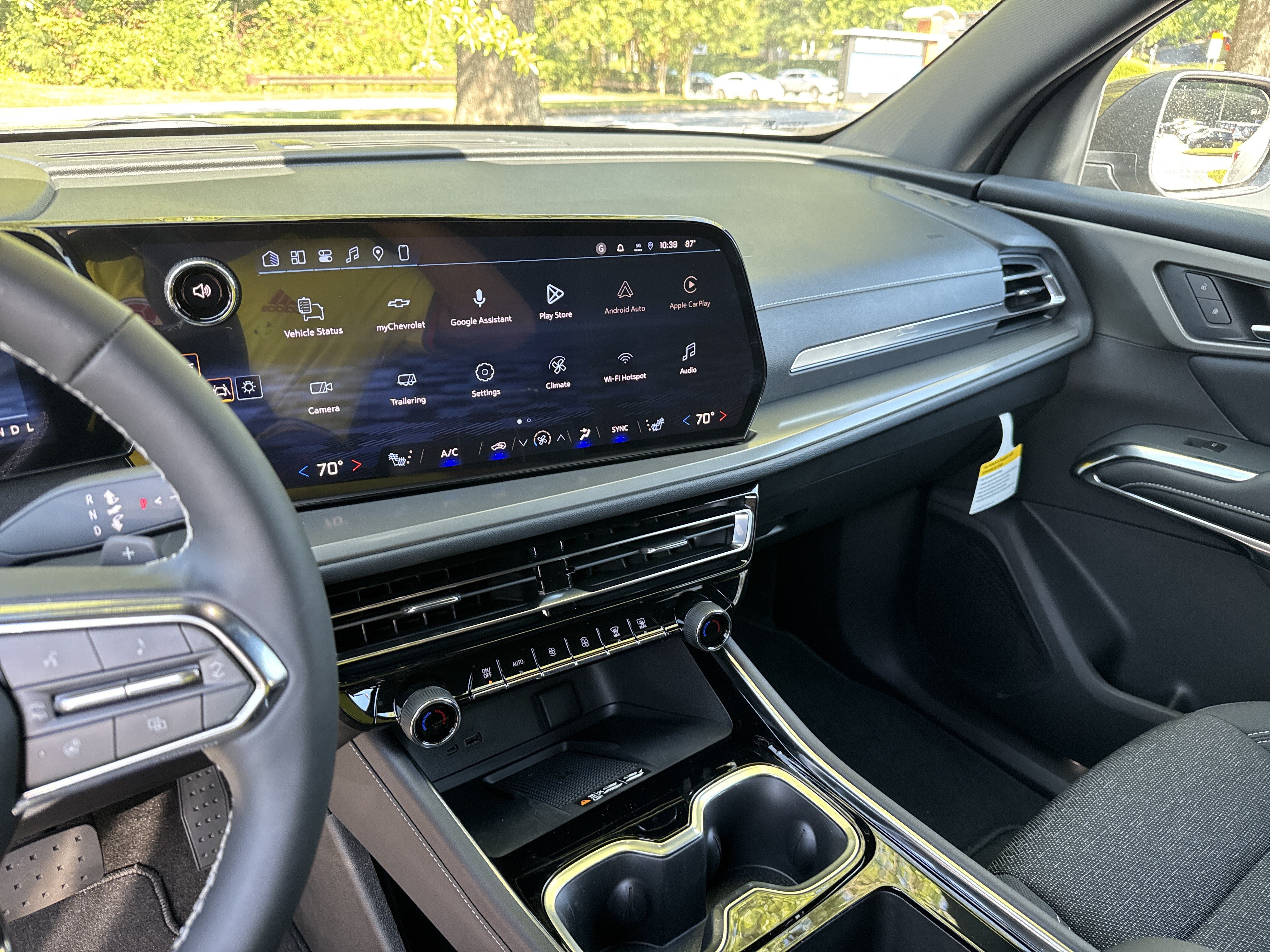 New 2027 Chevrolet Traverse LT FWD image 27
