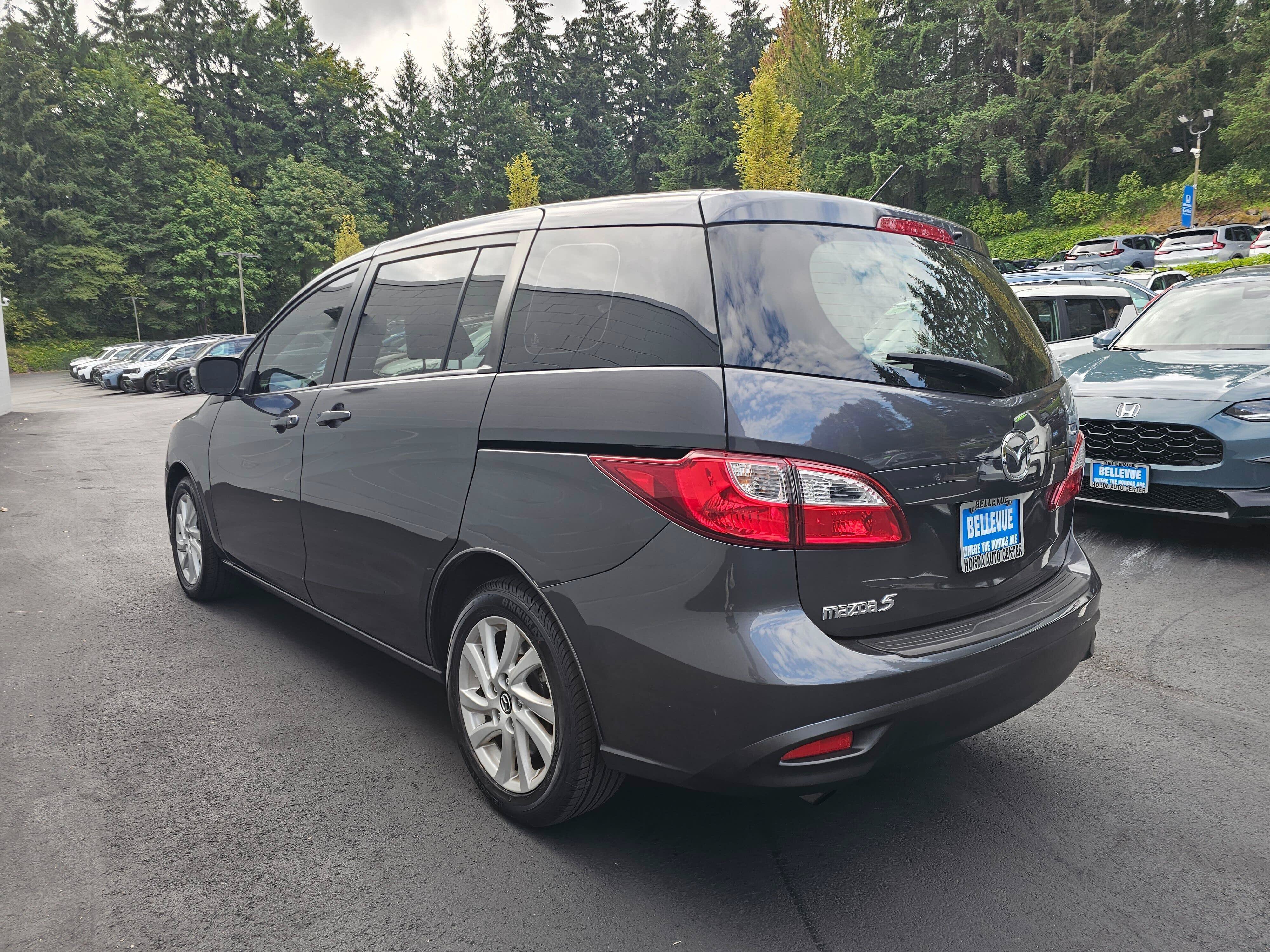 Used 2015 MAZDA MAZDA5 Sport FWD image 5