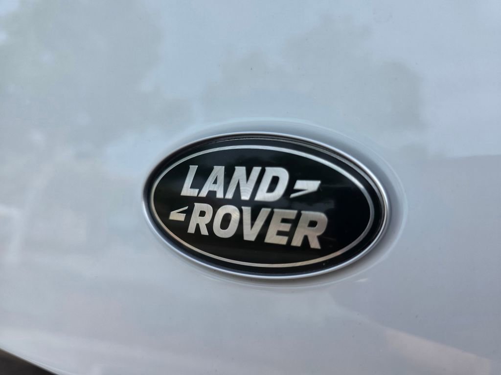 Used 2023 Land Rover Defender 110 S AWD/4WD image 38