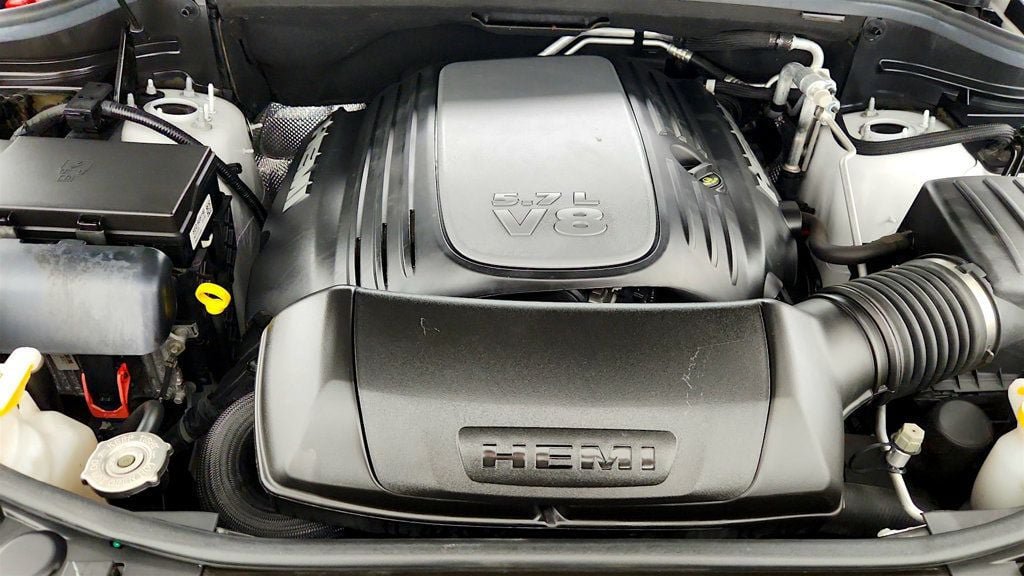 Used 2022 Dodge Durango R/T w/ Blacktop Package AWD/4WD image 27