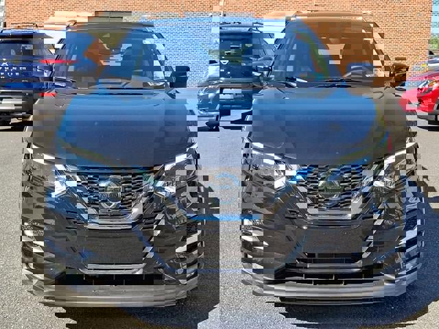 Certified 2021 Nissan Rogue Sport SL w/ Premium Package AWD/4WD image 2