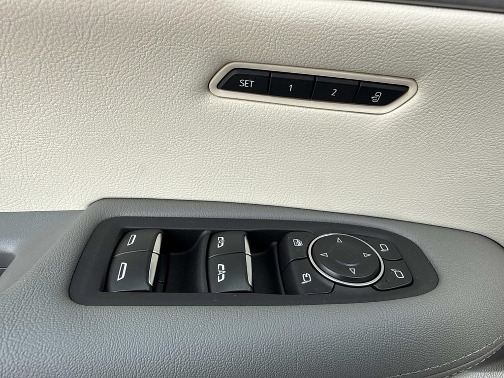 New 2026 Cadillac XT5 Premium Luxury FWD image 19