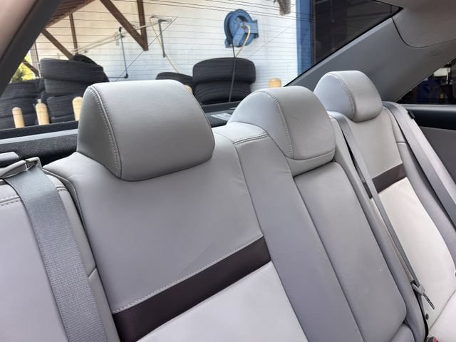 Used 2012 Toyota Camry XLE w/ Leather Pkg FWD image 28